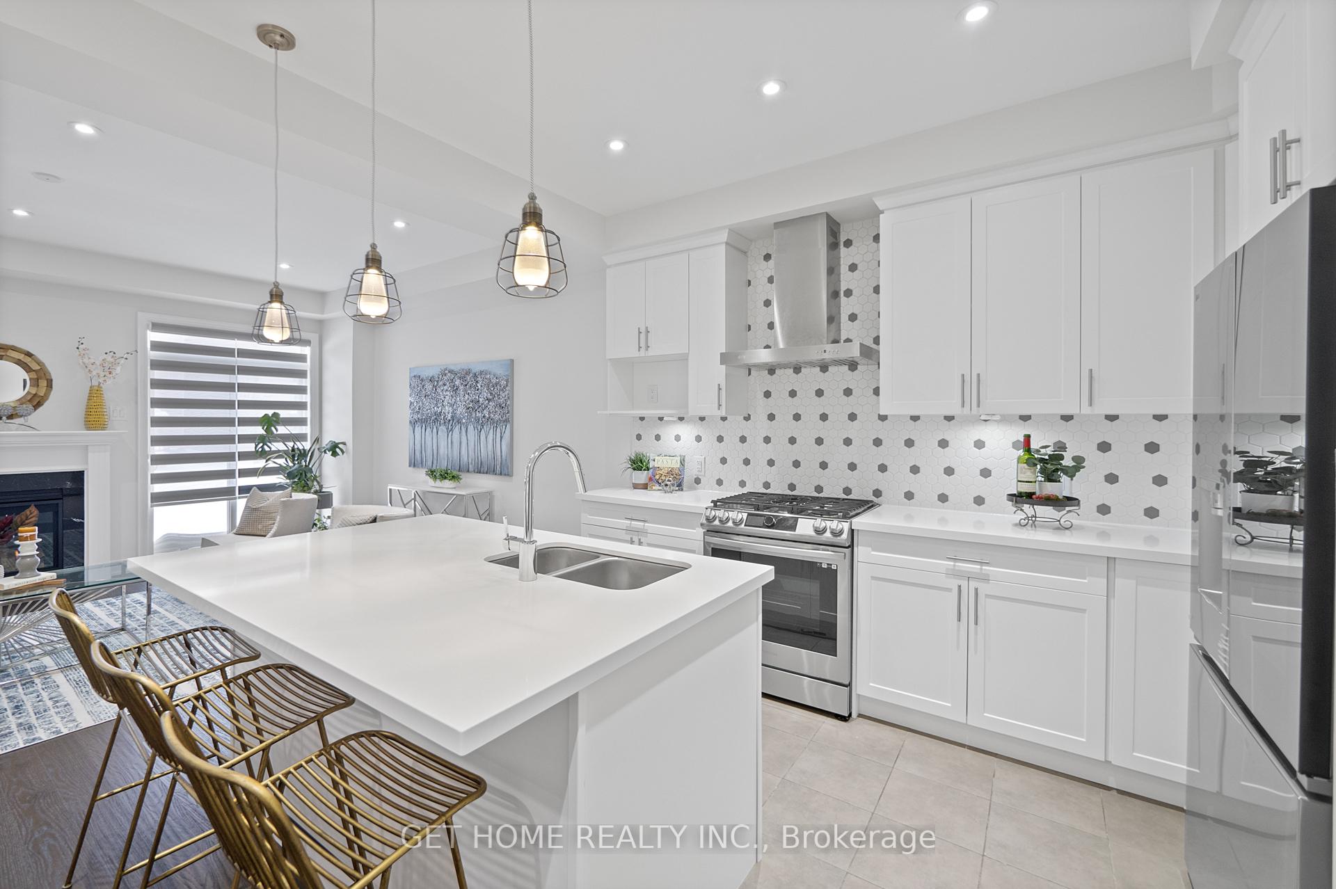 Photo 13 of 32 Deer Ridge Crescent, Whitby, Rural Whitby — HOMEH