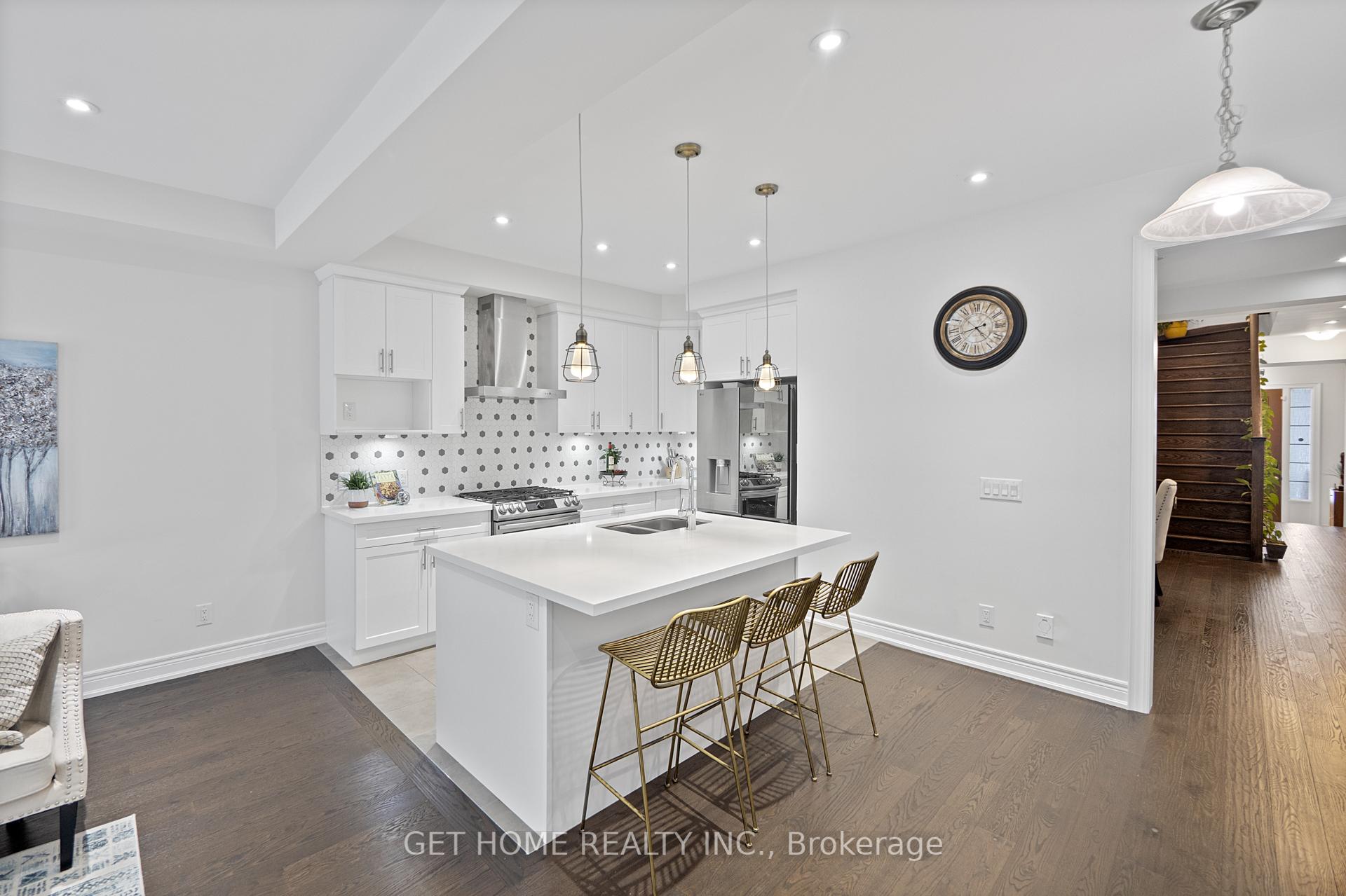 Photo 14 of 32 Deer Ridge Crescent, Whitby, Rural Whitby — HOMEH