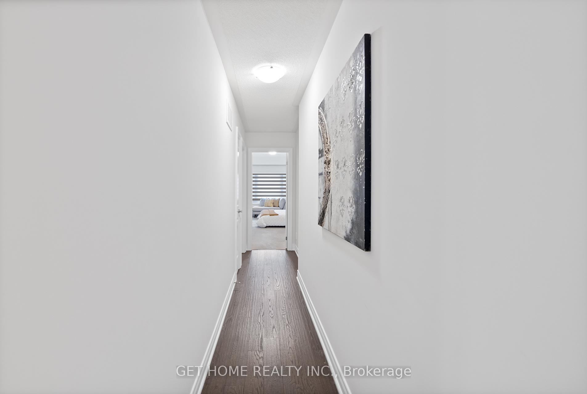 Photo 24 of 32 Deer Ridge Crescent, Whitby, Rural Whitby — HOMEH