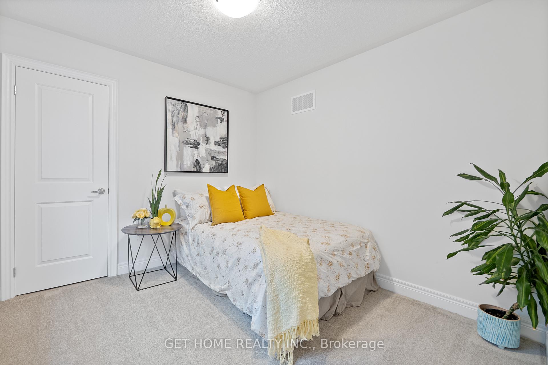Photo 34 of 32 Deer Ridge Crescent, Whitby, Rural Whitby — HOMEH