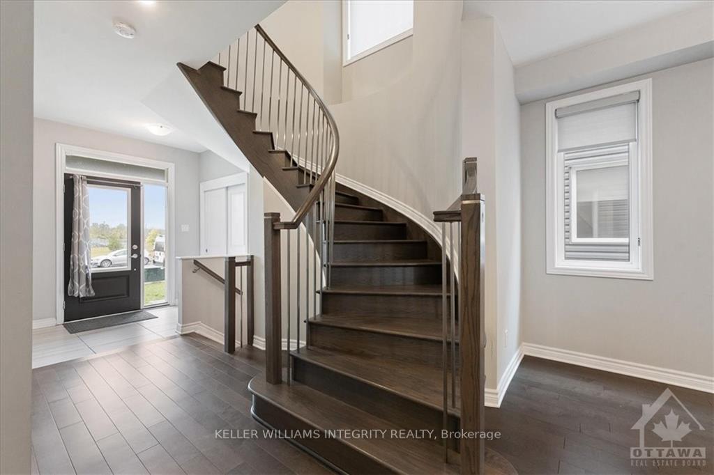 Photo 14 of 642 Decoeur Drive, Ottawa, Avalon West — HOMEH