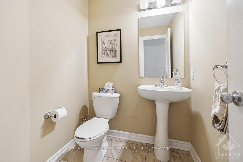 Photo 9 of 106 Waterfern Way, Ottawa, Avalon East — HOMEH