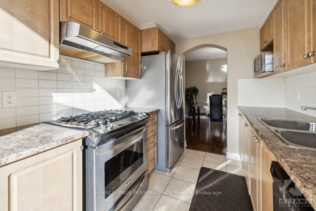 Photo 12 of 106 Waterfern Way, Ottawa, Avalon East — HOMEH