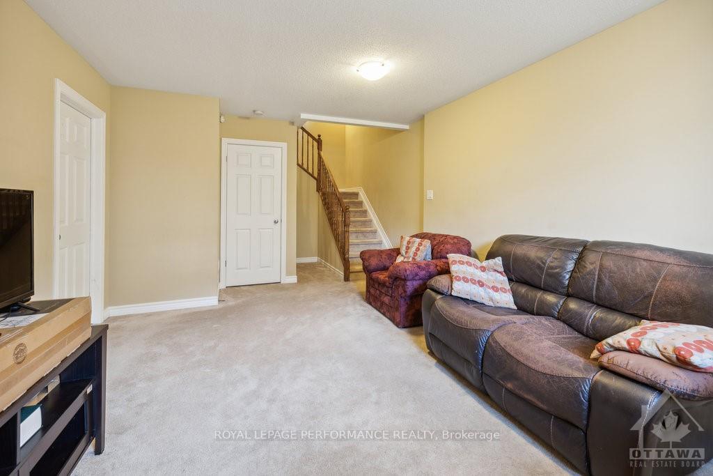 Photo 28 of 106 Waterfern Way, Ottawa, Avalon East — HOMEH
