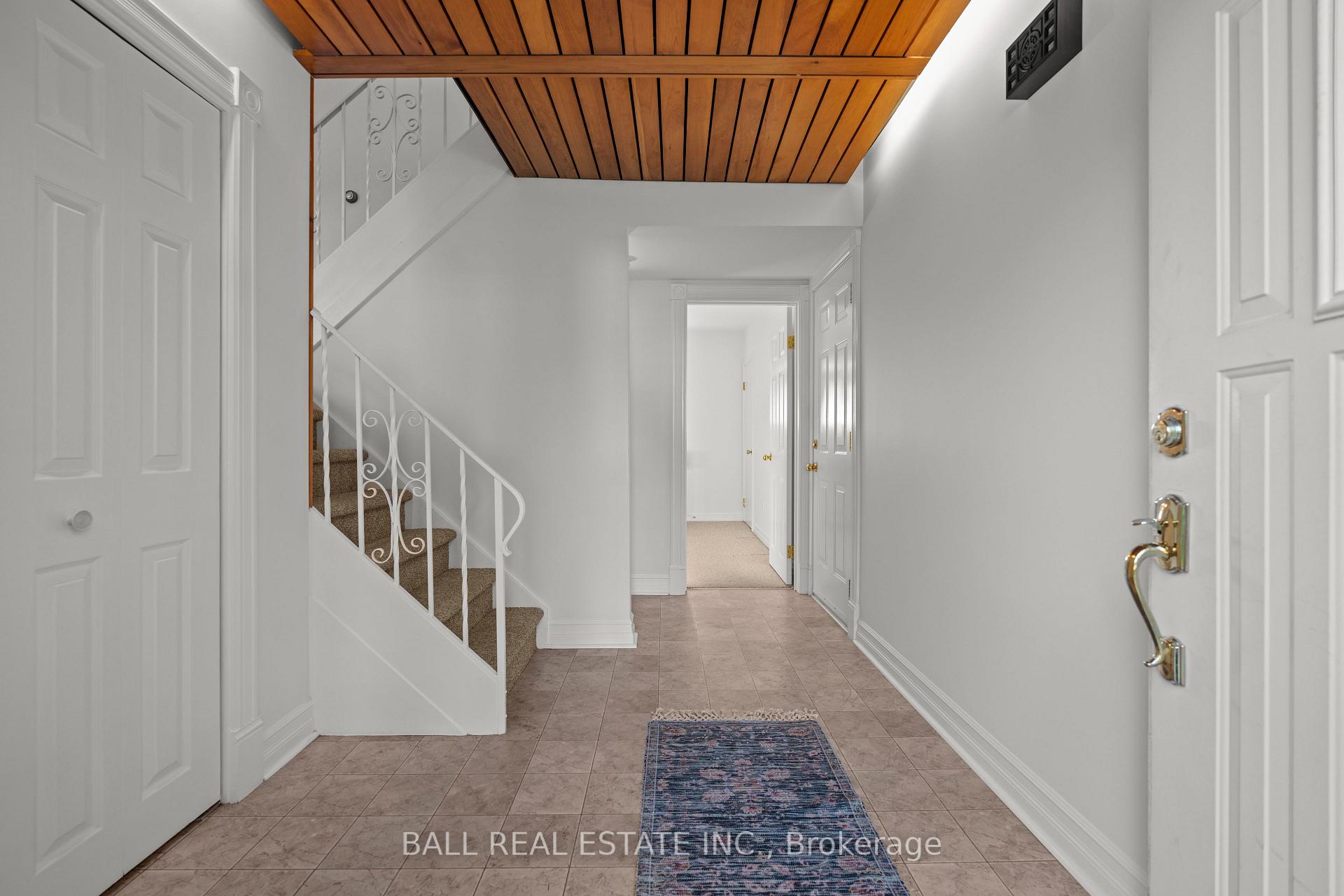 Photo 5 of 1193 Edmison Drive, Peterborough, Northcrest Ward 5 — HOMEH