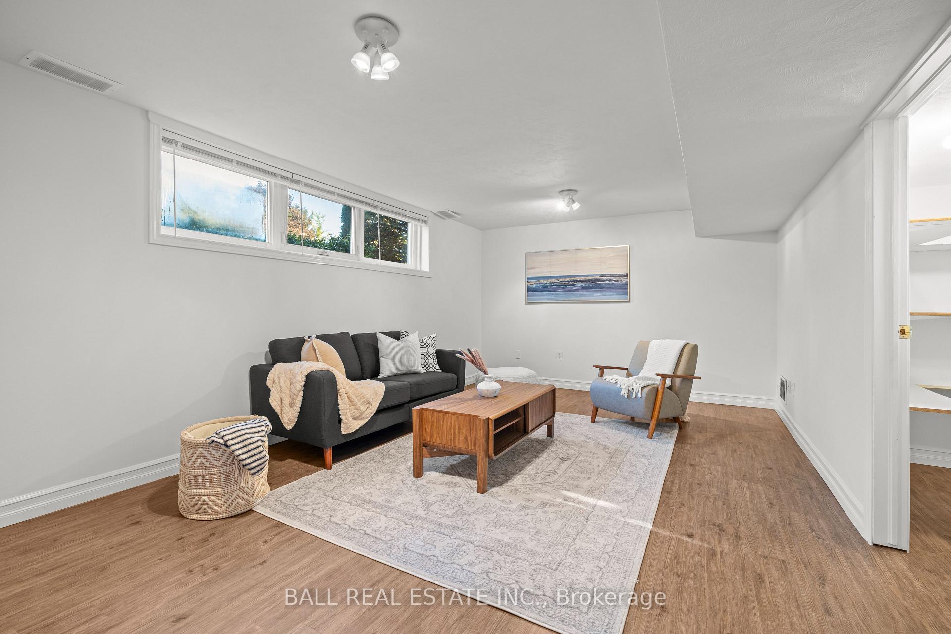 Photo 9 of 1193 Edmison Drive, Peterborough, Northcrest Ward 5 — HOMEH