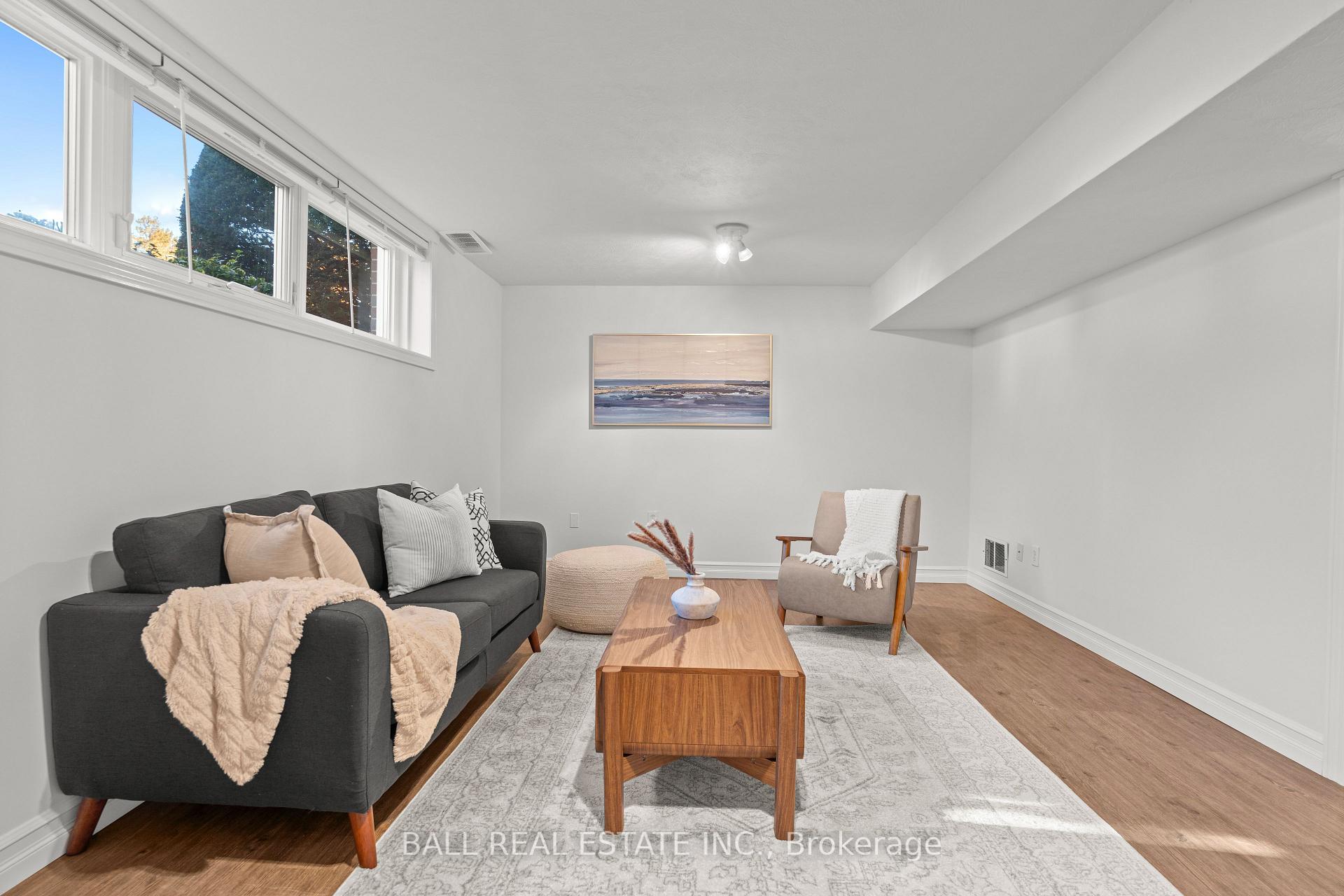 Photo 10 of 1193 Edmison Drive, Peterborough, Northcrest Ward 5 — HOMEH