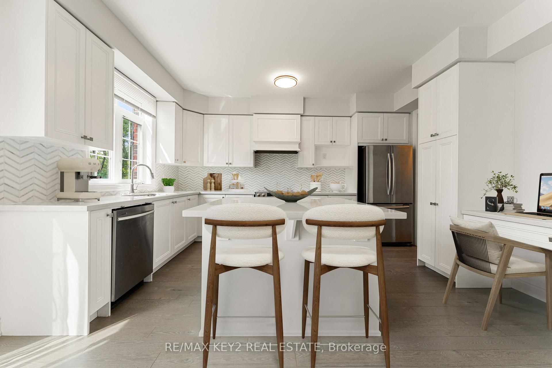 Photo 8 of 42 Boone Crescent, Vaughan, Kleinburg — HOMEH