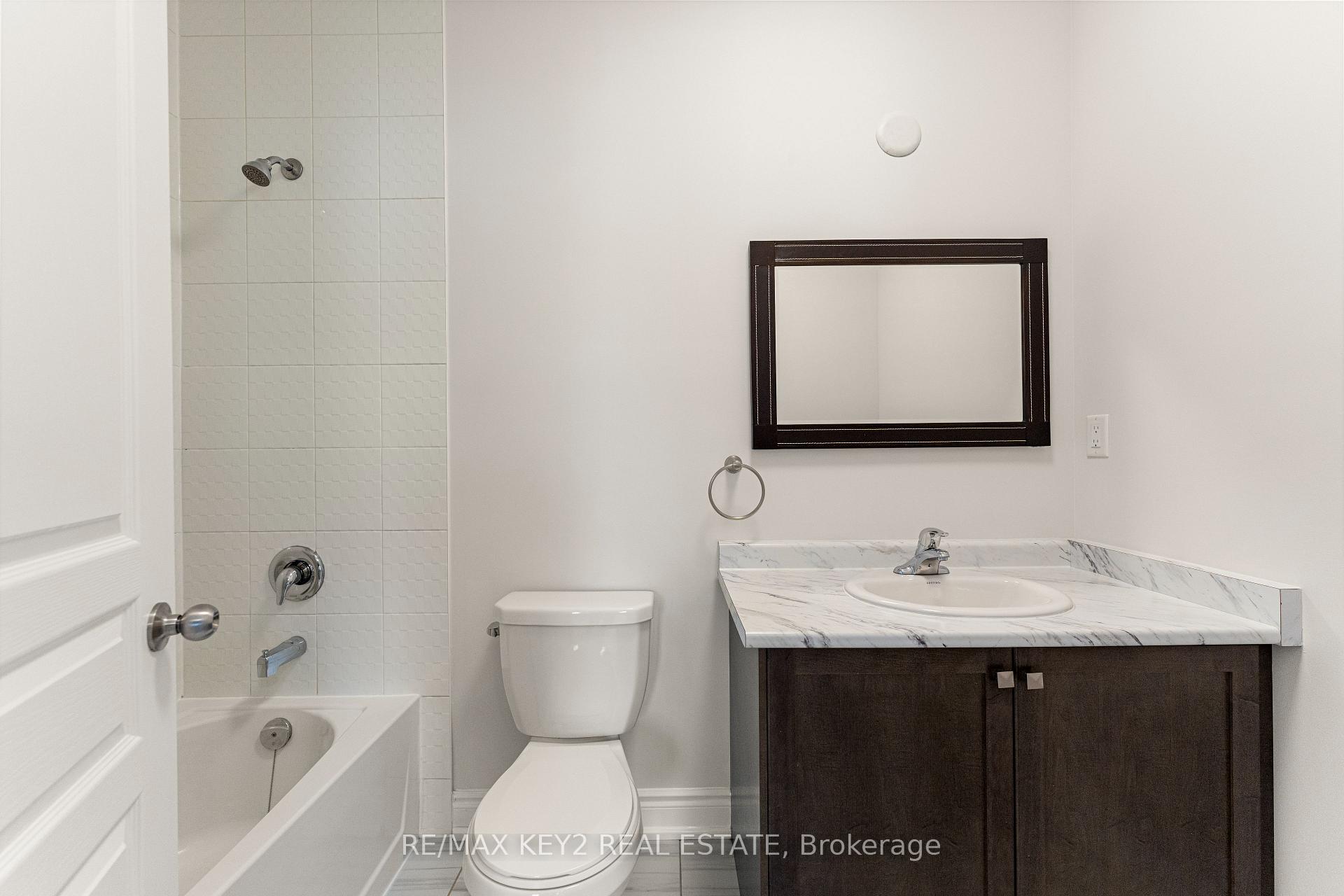 Photo 21 of 42 Boone Crescent, Vaughan, Kleinburg — HOMEH