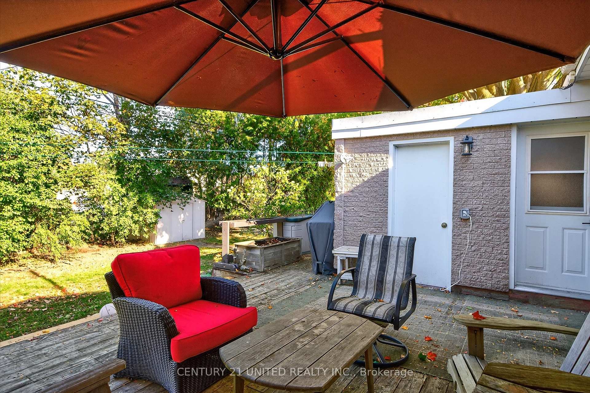 Photo 40 of 1037 Glebemount Crescent, Peterborough, Northcrest Ward 5 — HOMEH