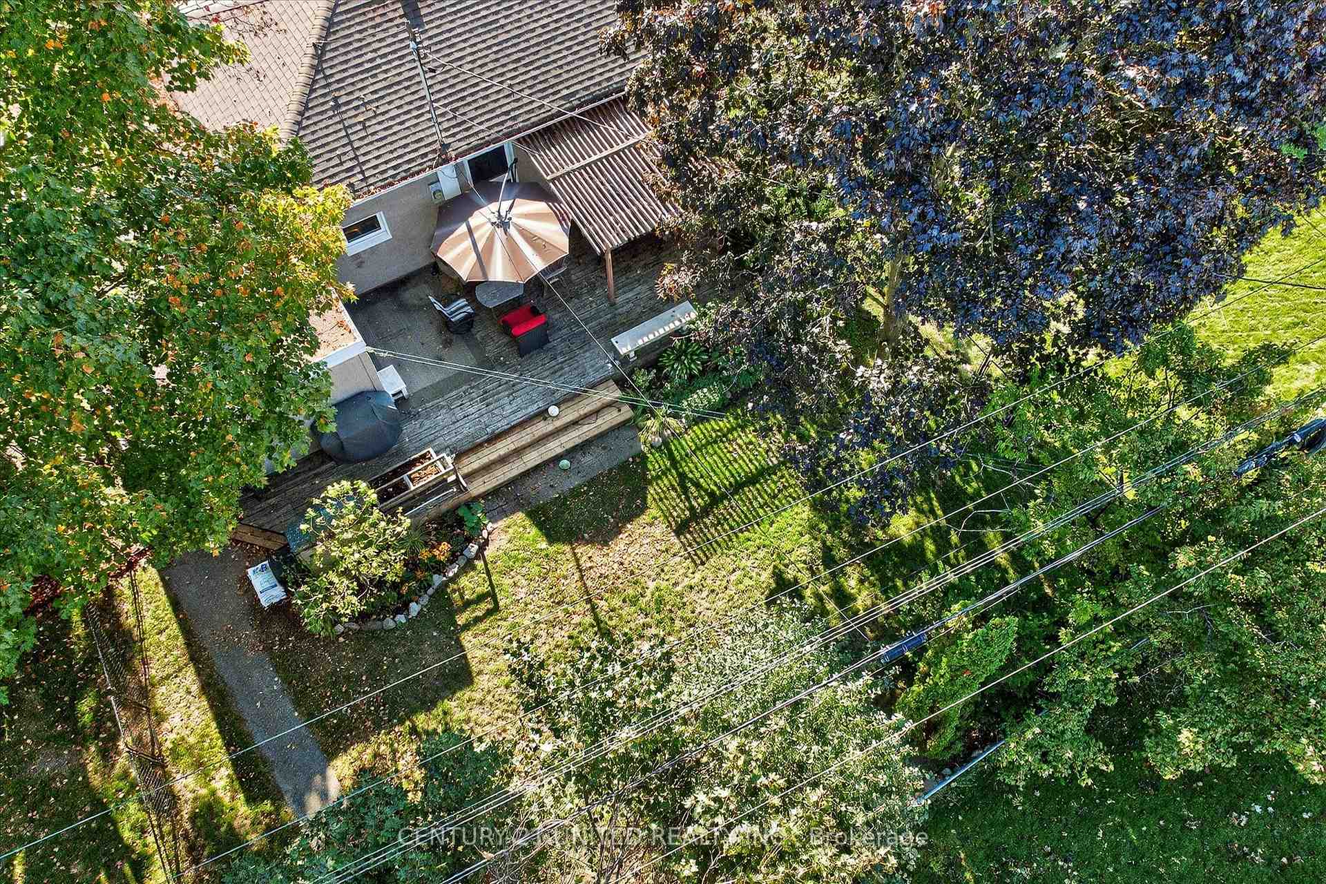 Photo 48 of 1037 Glebemount Crescent, Peterborough, Northcrest Ward 5 — HOMEH
