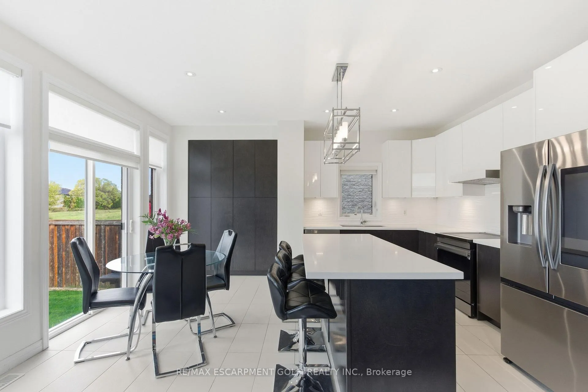 Photo 51 of 142 Irwin Avenue, Hamilton, Meadowlands — HOMEH