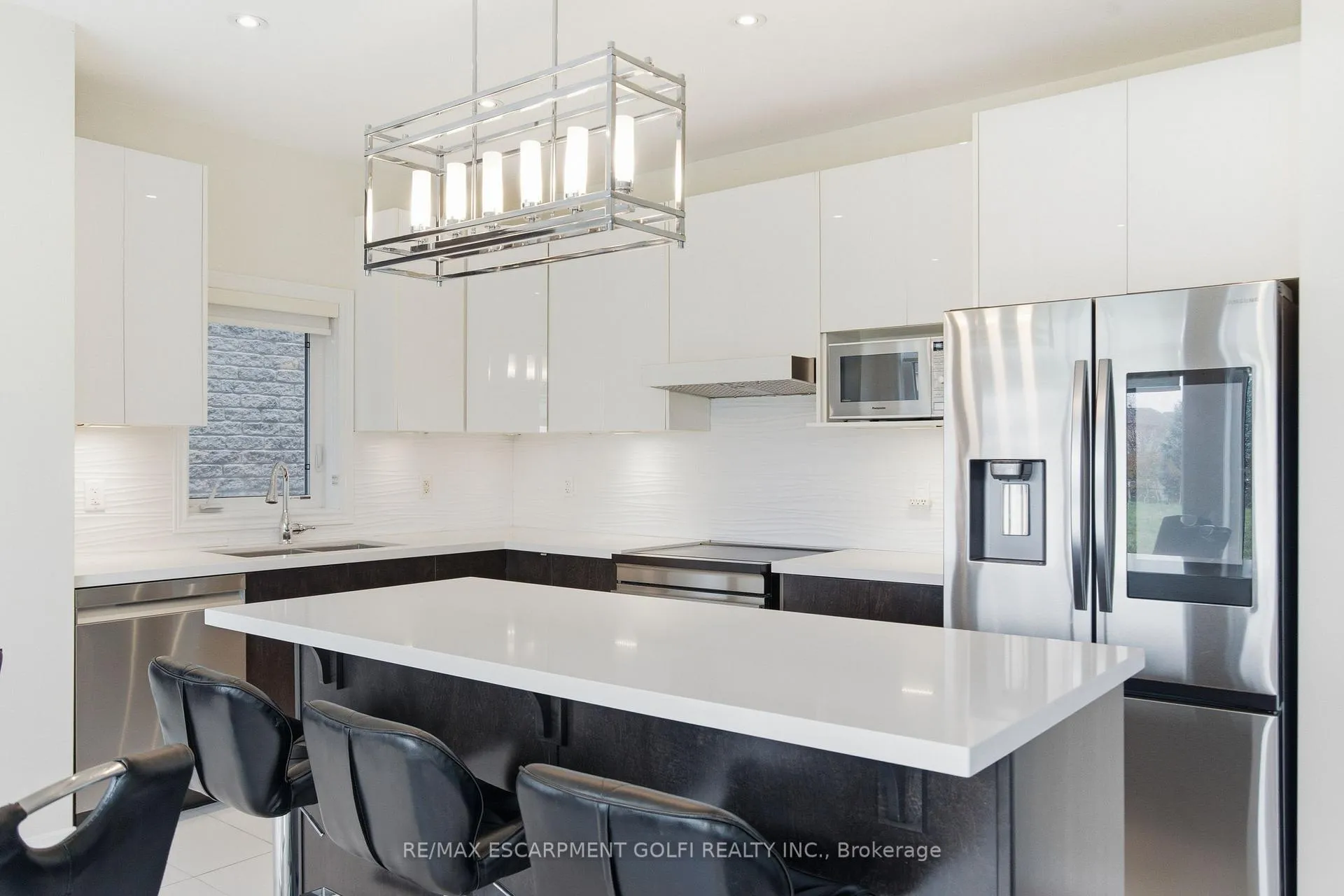 Photo 57 of 142 Irwin Avenue, Hamilton, Meadowlands — HOMEH
