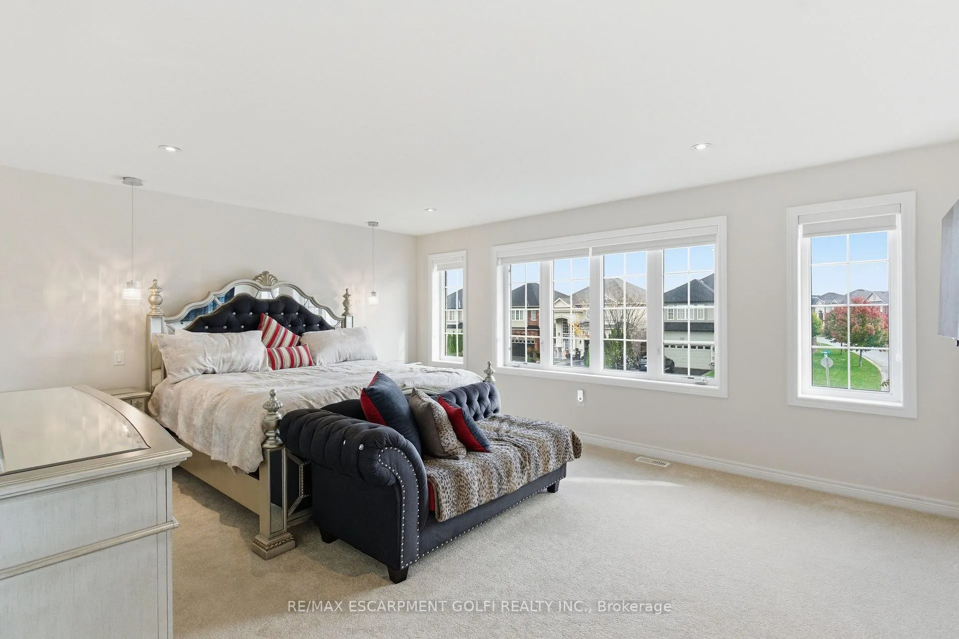 Photo 76 of 142 Irwin Avenue, Hamilton, Meadowlands — HOMEH