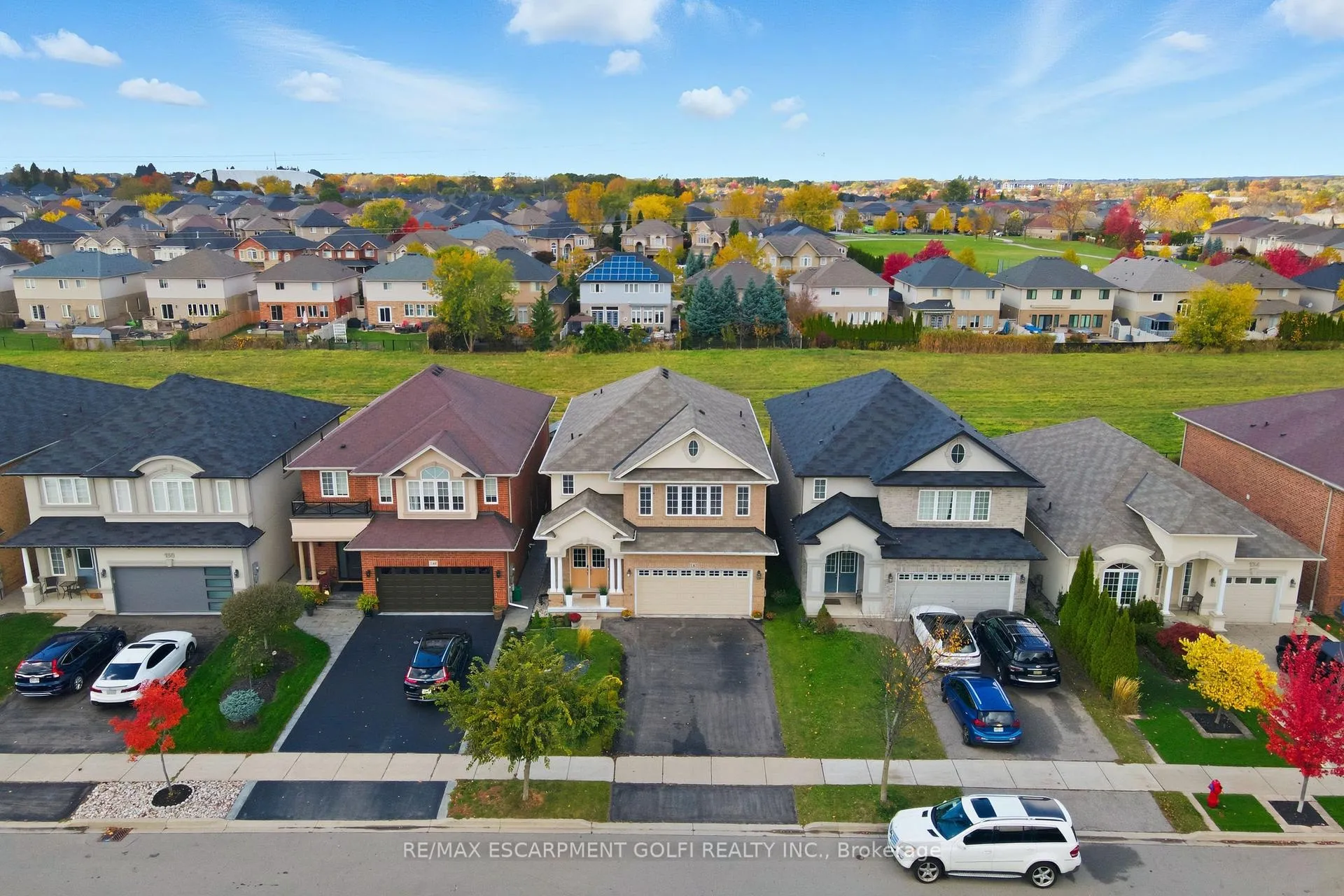 Photo 137 of 142 Irwin Avenue, Hamilton, Meadowlands — HOMEH
