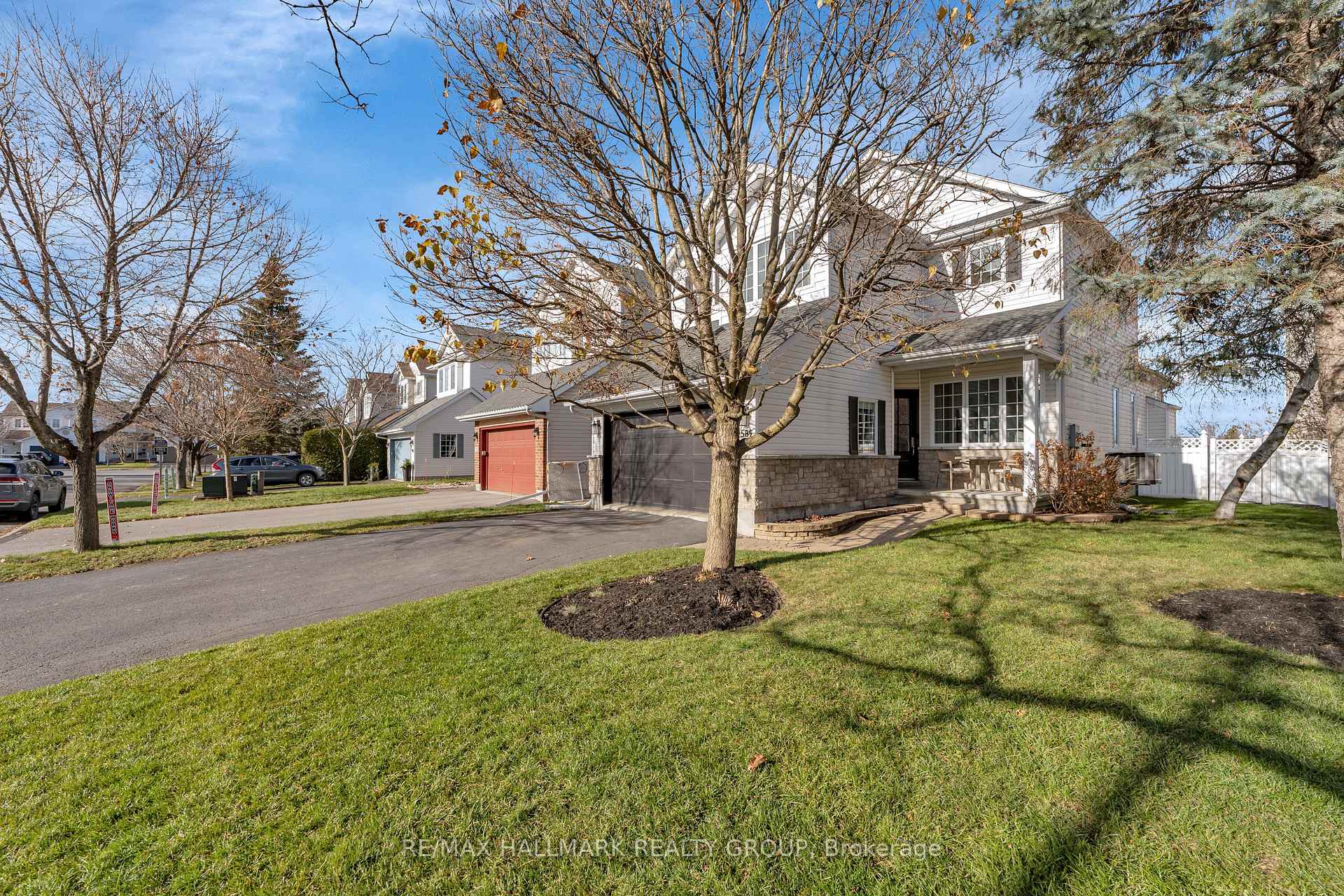 Photo 1 of 1589 Rumford Drive, Ottawa, Fallingbrook/Pineridge — HOMEH
