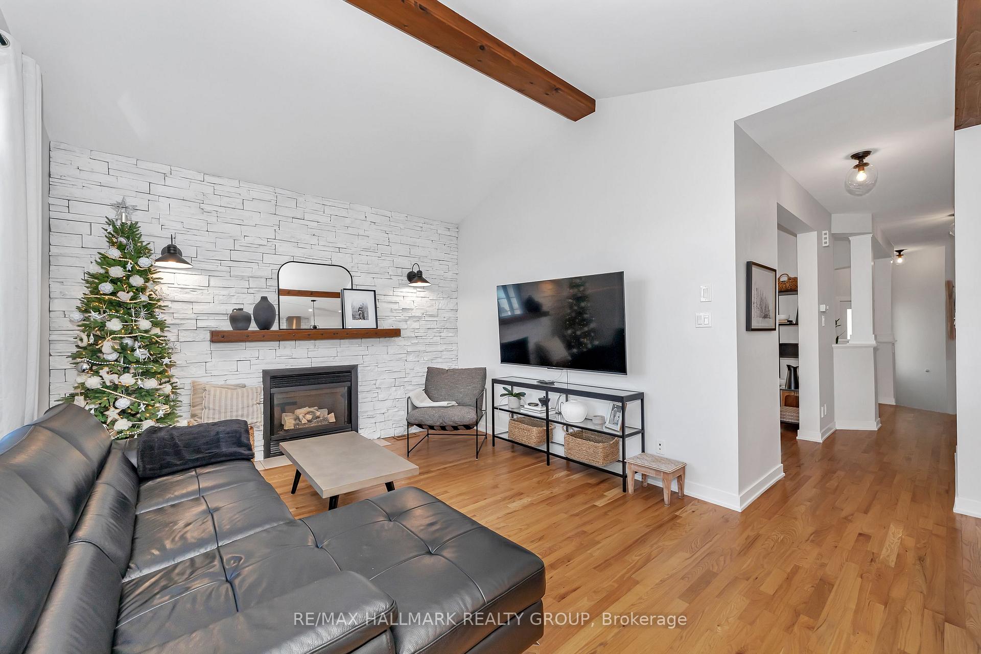 Photo 13 of 1589 Rumford Drive, Ottawa, Fallingbrook/Pineridge — HOMEH