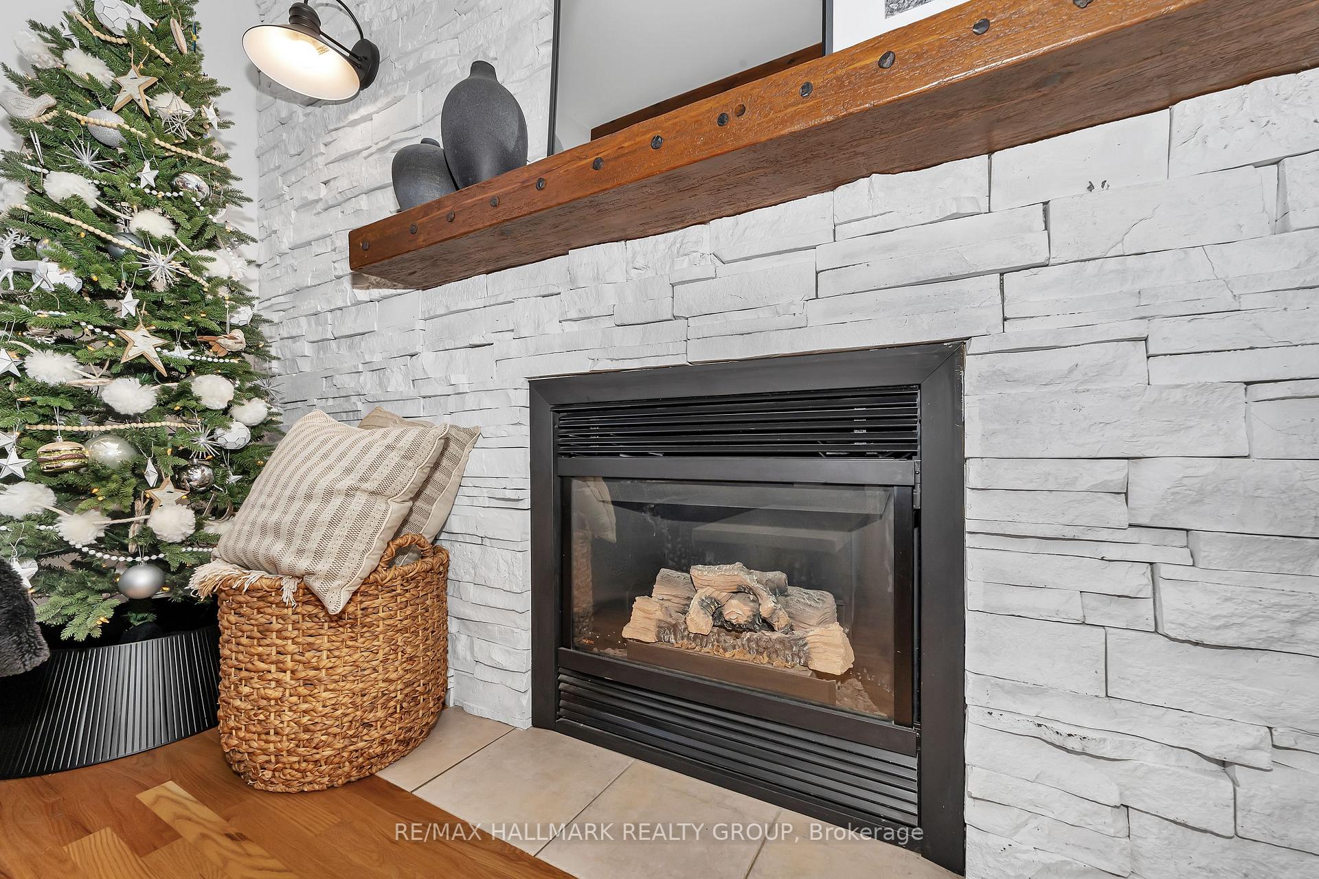 Photo 14 of 1589 Rumford Drive, Ottawa, Fallingbrook/Pineridge — HOMEH