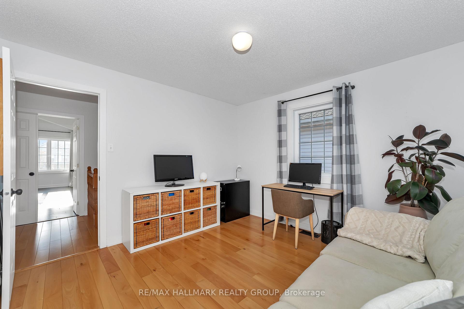 Photo 17 of 1589 Rumford Drive, Ottawa, Fallingbrook/Pineridge — HOMEH