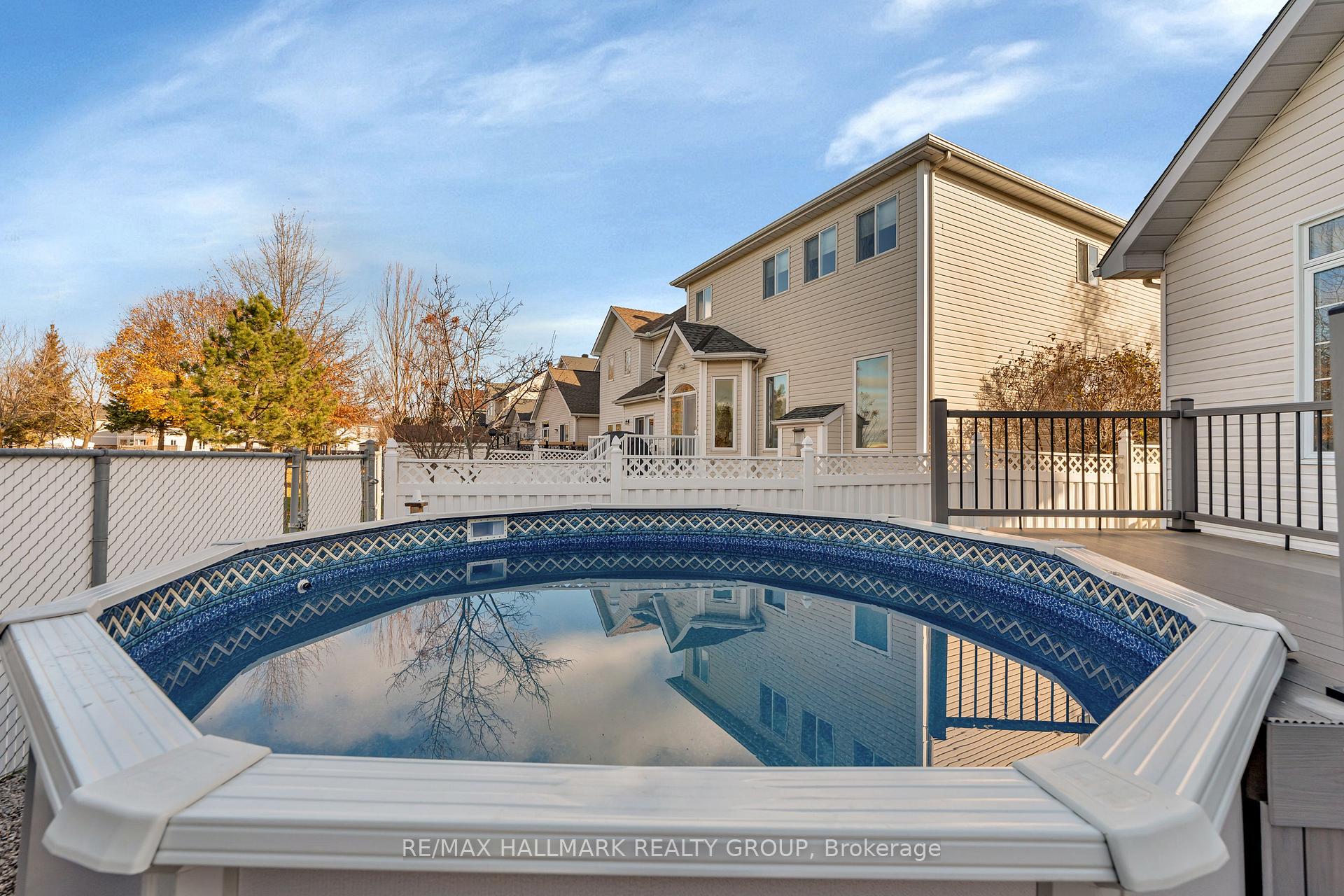 Photo 28 of 1589 Rumford Drive, Ottawa, Fallingbrook/Pineridge — HOMEH