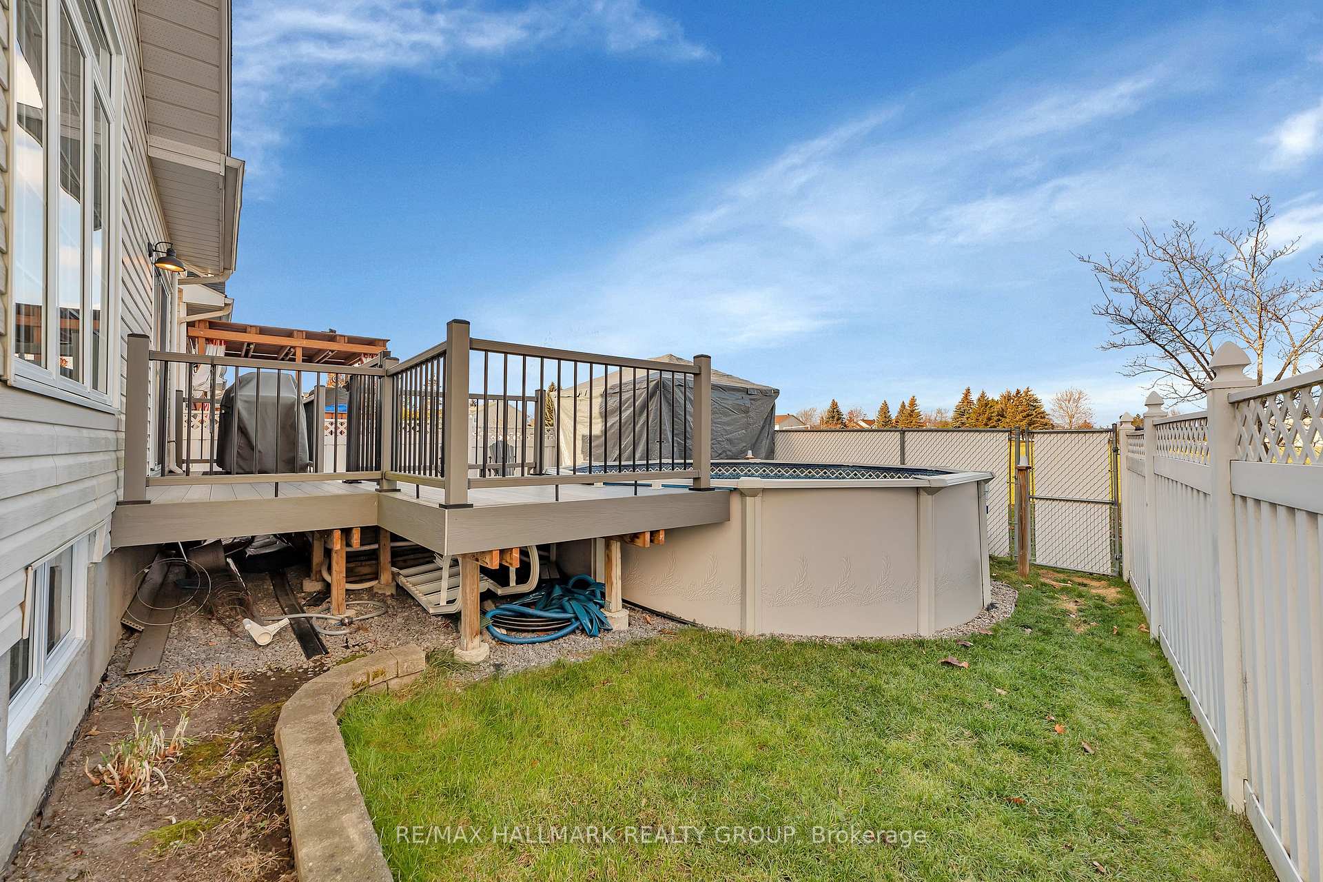 Photo 31 of 1589 Rumford Drive, Ottawa, Fallingbrook/Pineridge — HOMEH