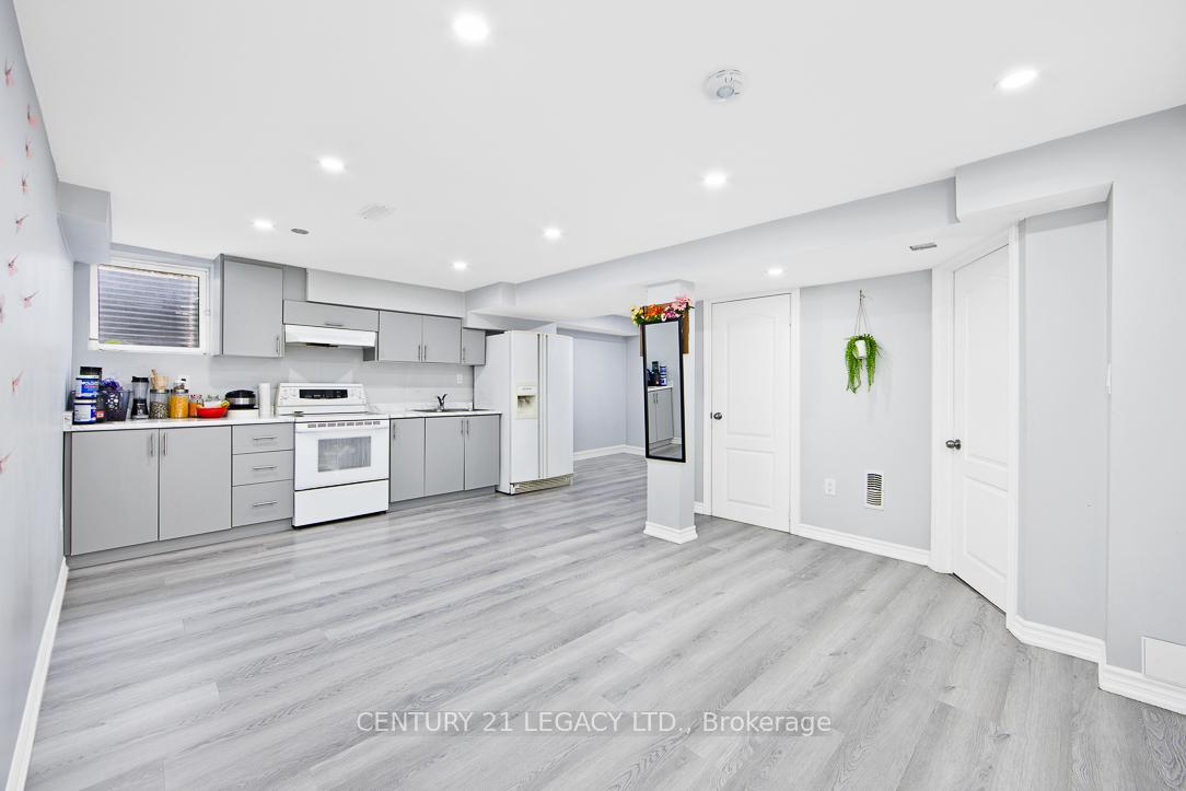 Photo 2 of Unit Basement, 21 Mara Crescent, Brampton, Downtown Brampton — HOMEH