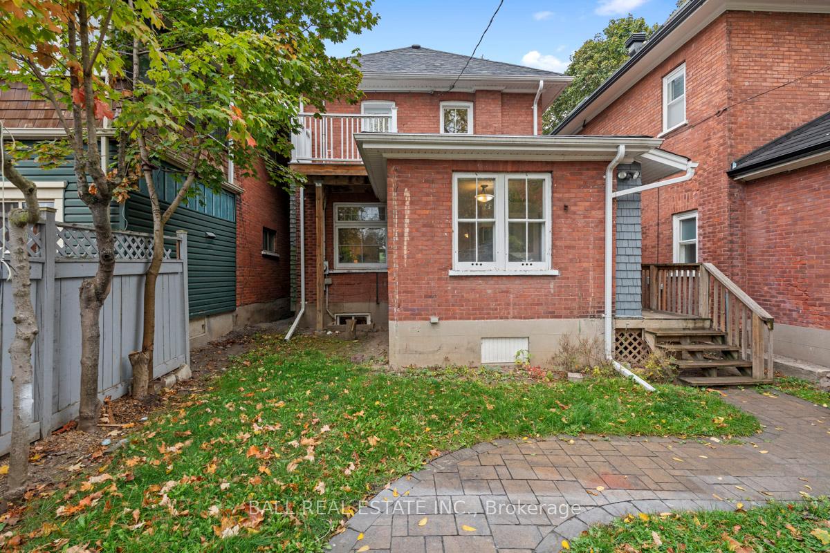 Photo 40 of 597 Gilmour Street, Peterborough, Town Ward 3 — HOMEH
