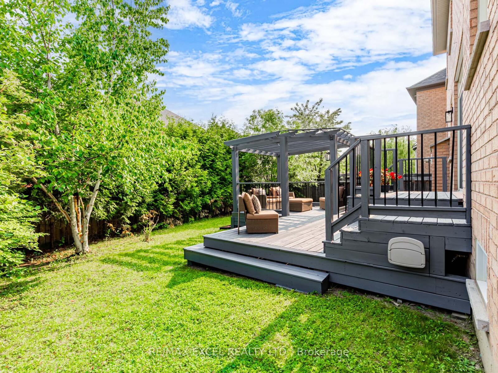 Photo 33 of 7 Thornhill Ravines Crescent, Vaughan, Patterson — HOMEH