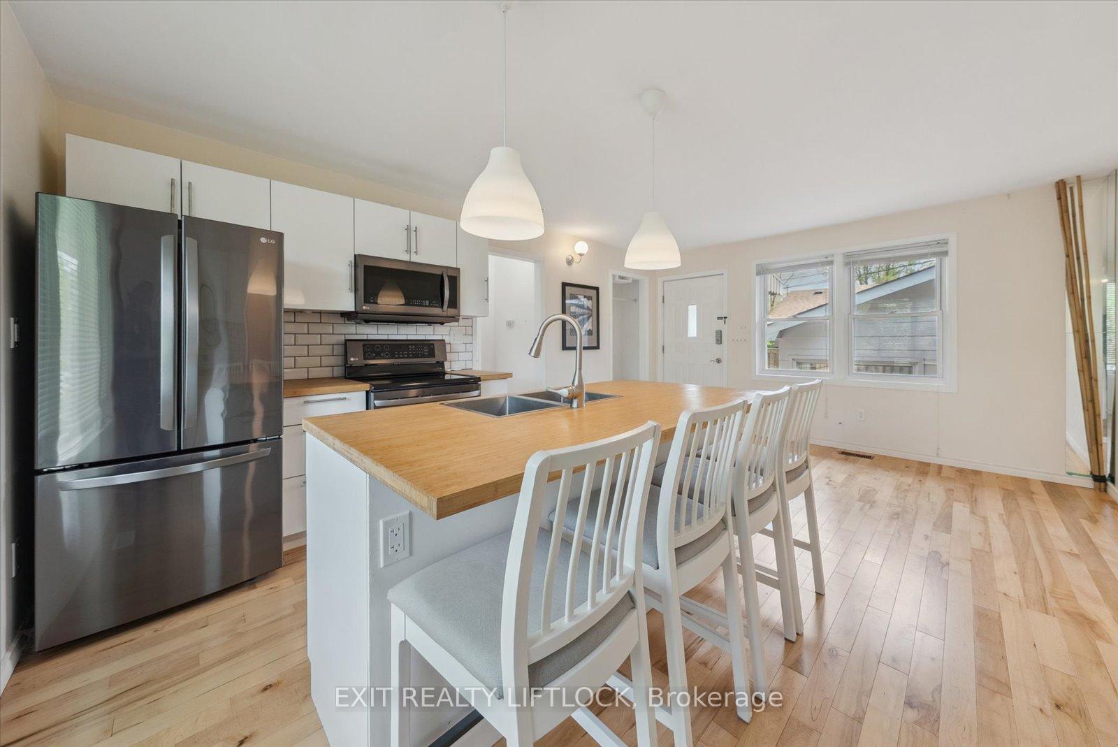 Photo 28 of 1294 Victory Drive, Peterborough, Town Ward 3 — HOMEH