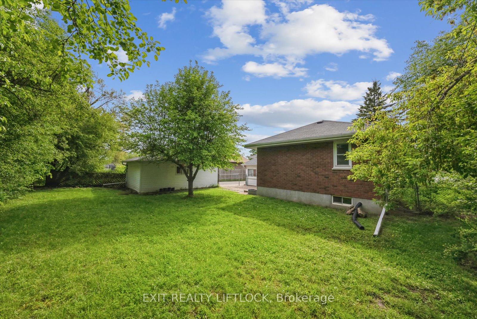 Photo 48 of 1294 Victory Drive, Peterborough, Town Ward 3 — HOMEH