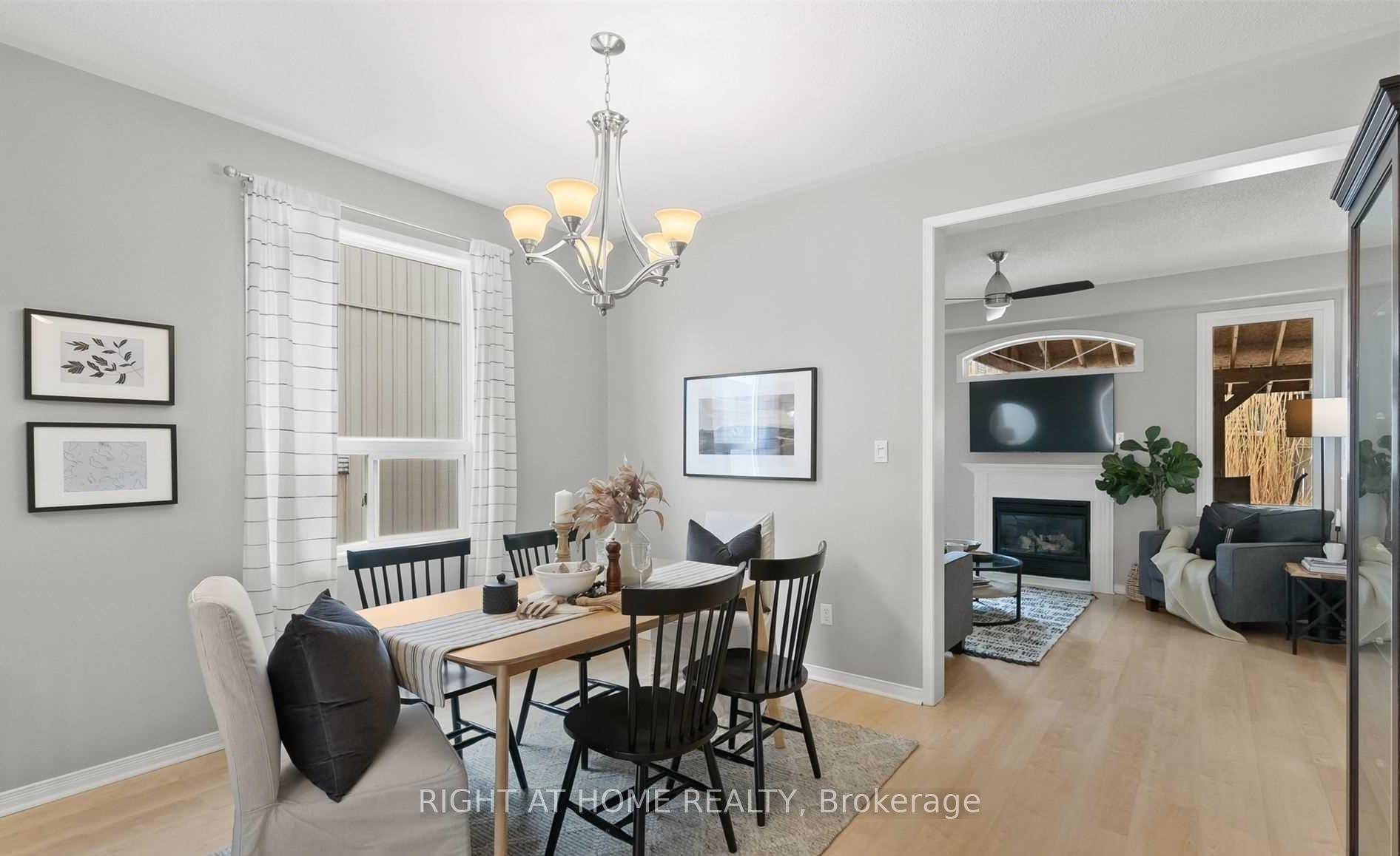 Photo 5 of 1427 Ashgrove Crescent, Oshawa, Pinecrest — HOMEH