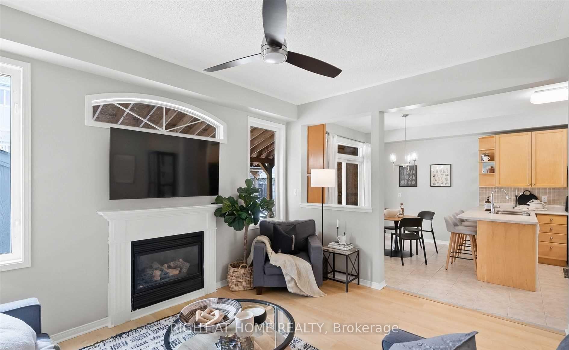 Photo 8 of 1427 Ashgrove Crescent, Oshawa, Pinecrest — HOMEH