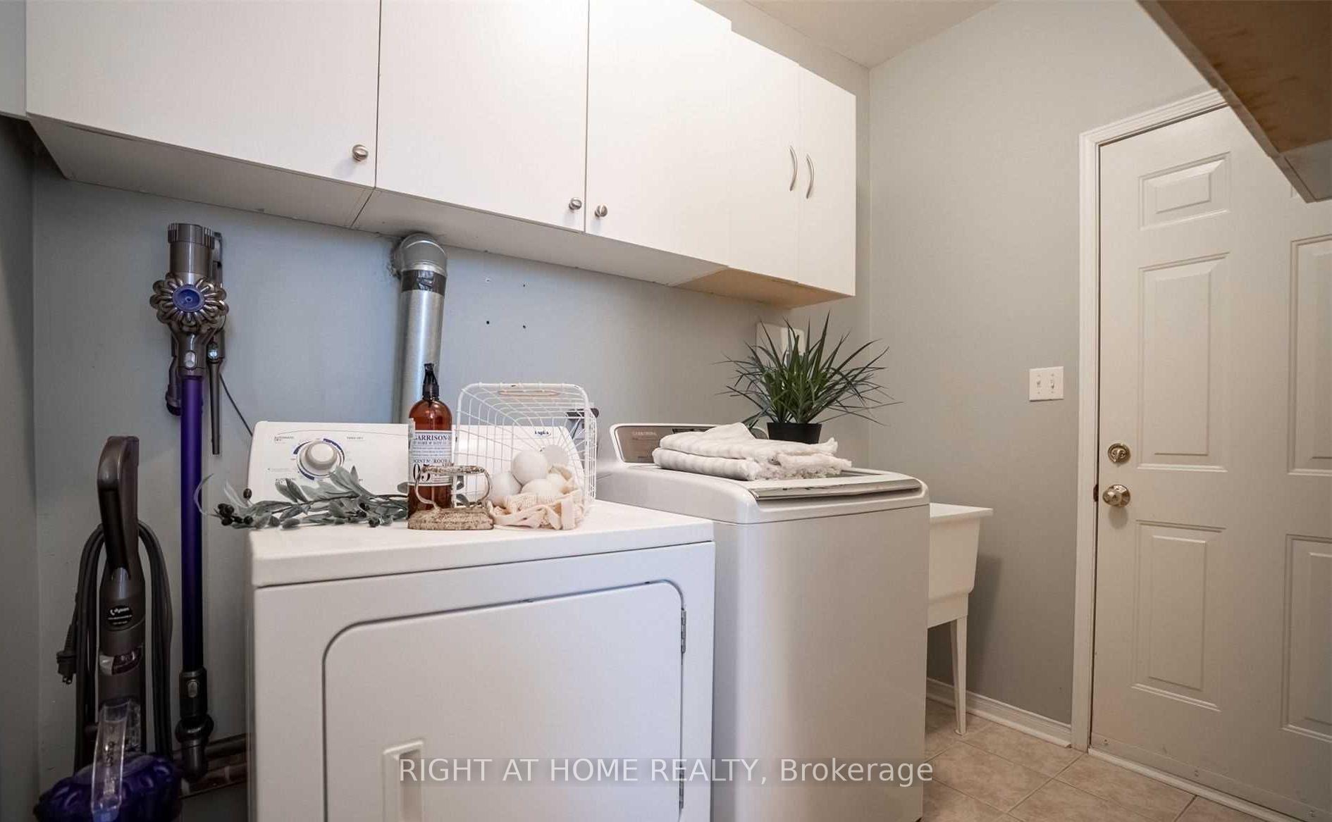 Photo 14 of 1427 Ashgrove Crescent, Oshawa, Pinecrest — HOMEH