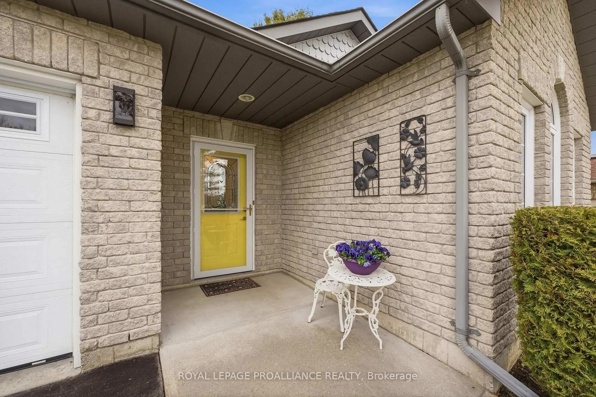Photo 4 of 2 Birch Court, Brighton — HOMEH