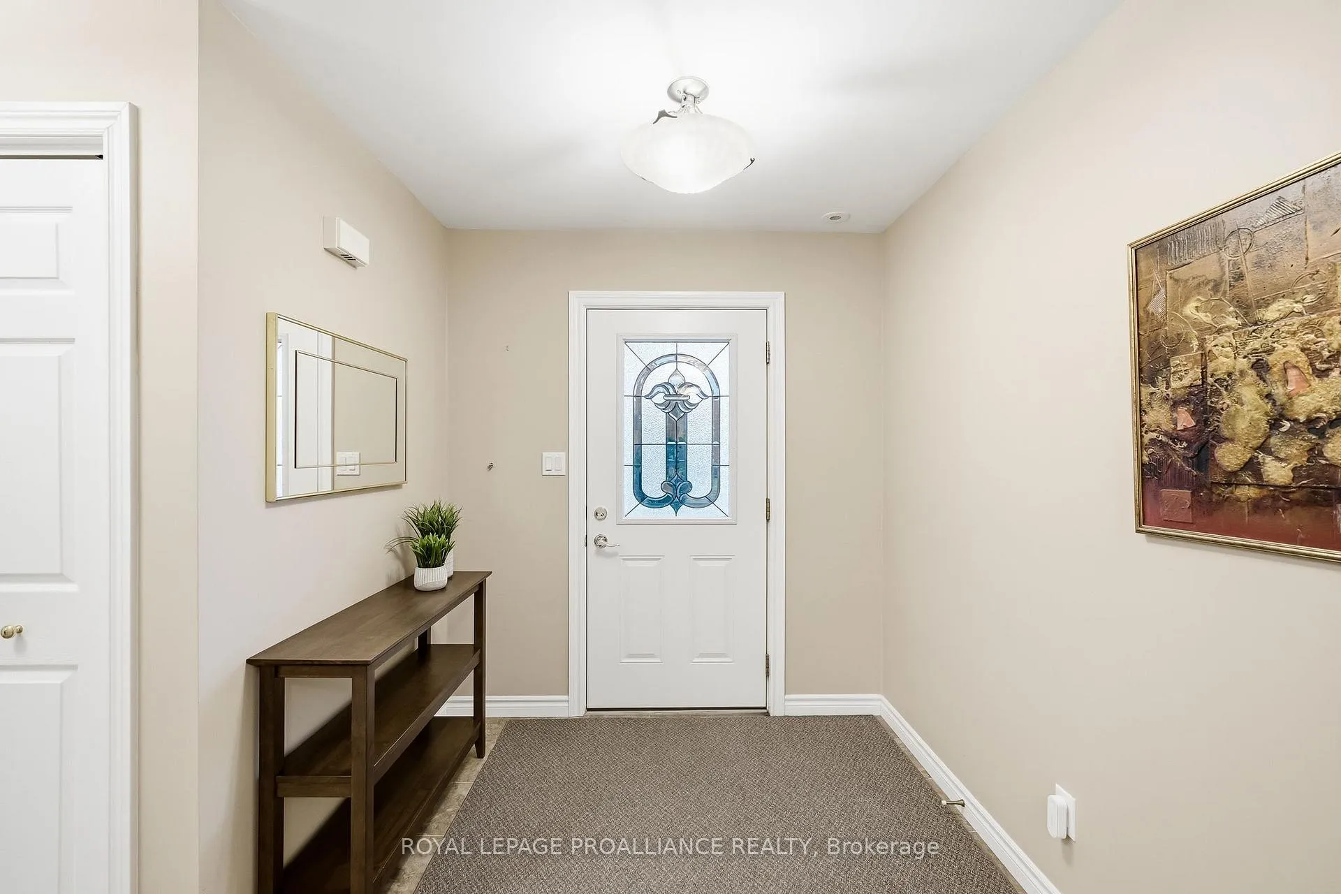 Photo 5 of 2 Birch Court, Brighton — HOMEH