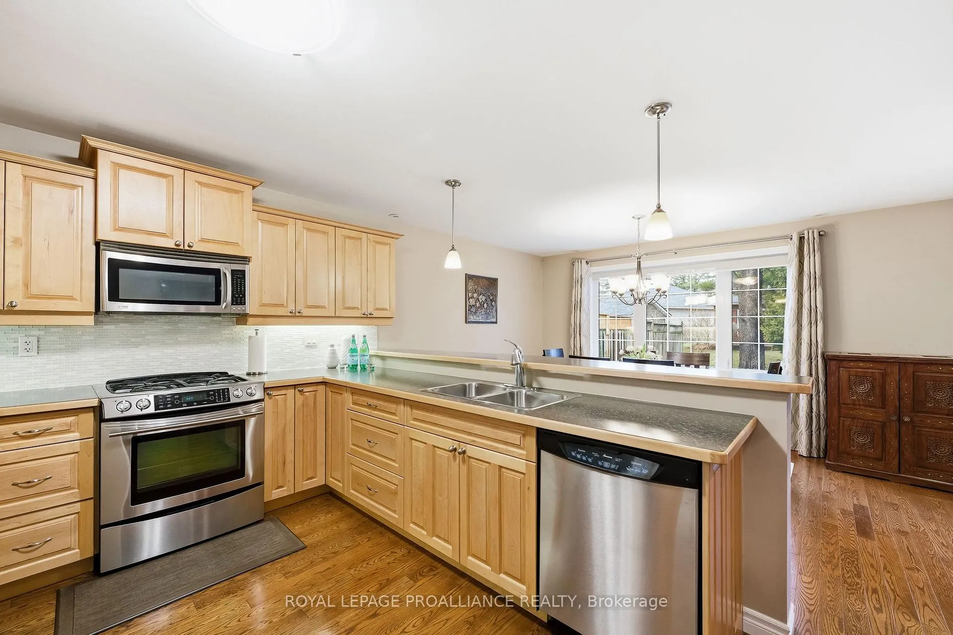 Photo 11 of 2 Birch Court, Brighton — HOMEH