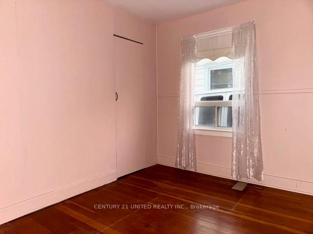 Photo 9 of 445 Bellevue Street, Peterborough, Northcrest Ward 5 — HOMEH