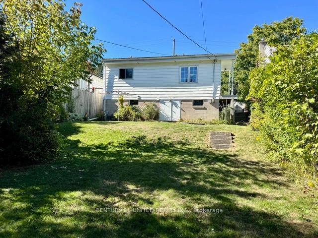 Photo 13 of 445 Bellevue Street, Peterborough, Northcrest Ward 5 — HOMEH