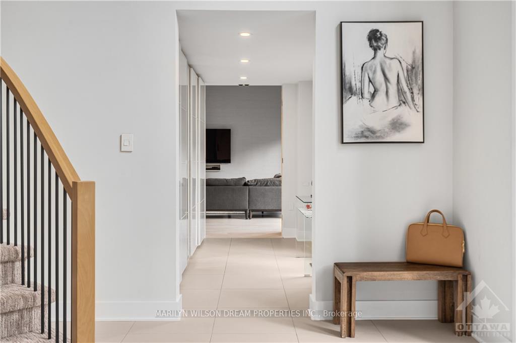 Photo 4 of 995 Fieldown Street, Ottawa, Cumberland Ridge — HOMEH