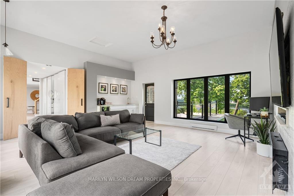 Photo 6 of 995 Fieldown Street, Ottawa, Cumberland Ridge — HOMEH