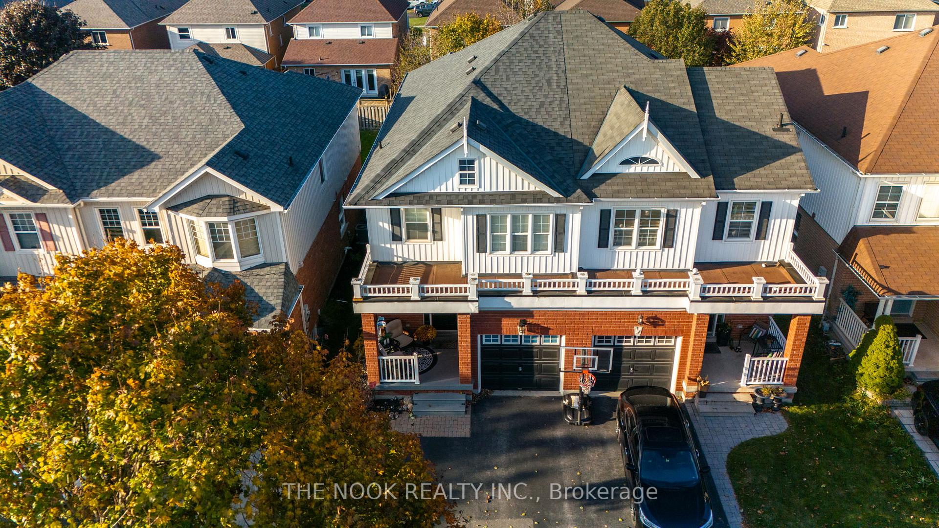 Photo 2 of 109 Brownridge Place, Whitby, Williamsburg — HOMEH