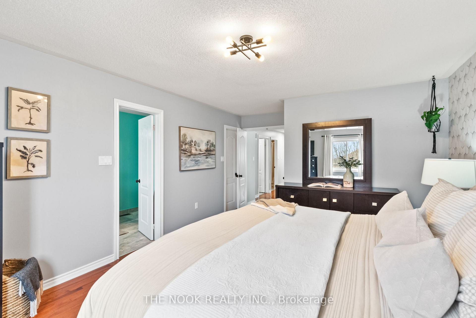 Photo 20 of 109 Brownridge Place, Whitby, Williamsburg — HOMEH