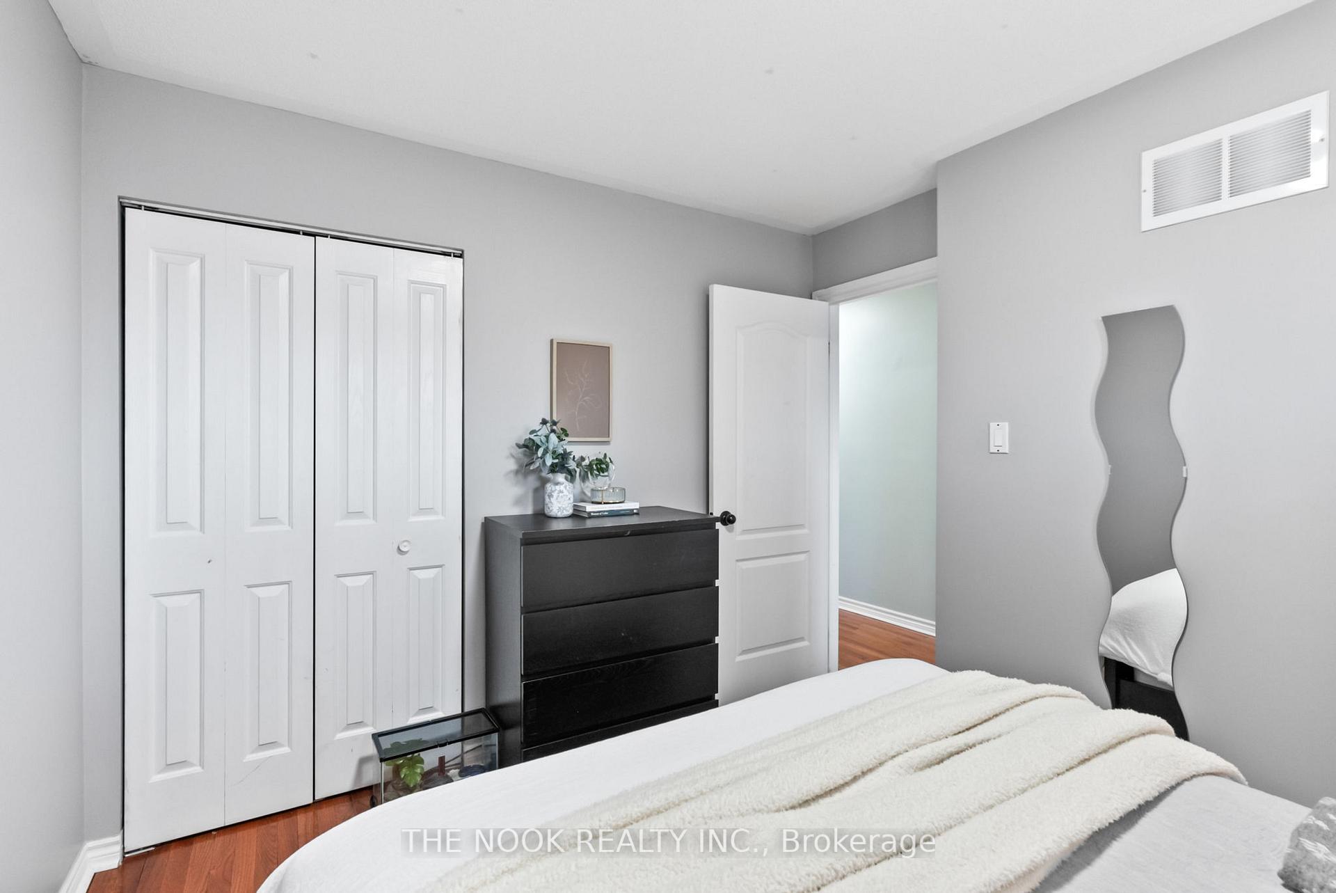 Photo 27 of 109 Brownridge Place, Whitby, Williamsburg — HOMEH