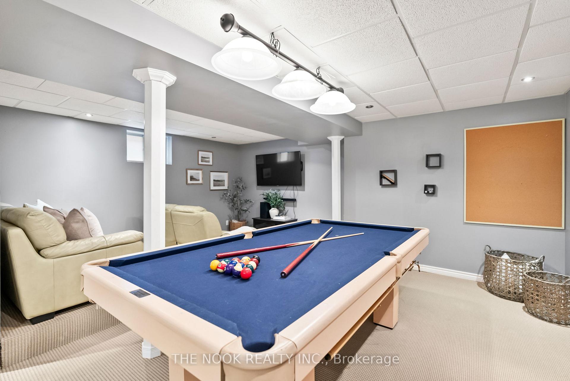 Photo 32 of 109 Brownridge Place, Whitby, Williamsburg — HOMEH