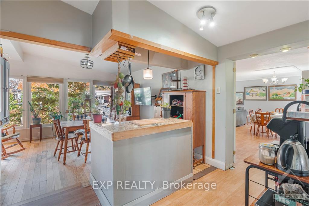 Photo 9 of 1392 Sault Street, Ottawa, Bilberry Creek/Queenswood Heights — HOMEH