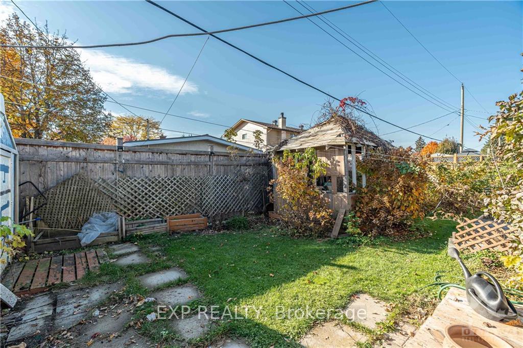 Photo 26 of 1392 Sault Street, Ottawa, Bilberry Creek/Queenswood Heights — HOMEH