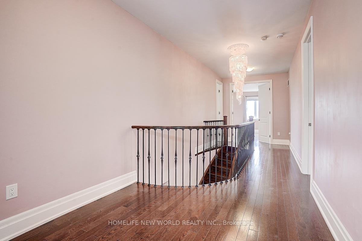 Photo 20 of 123 Fitzmaurice Drive, Vaughan, Patterson — HOMEH