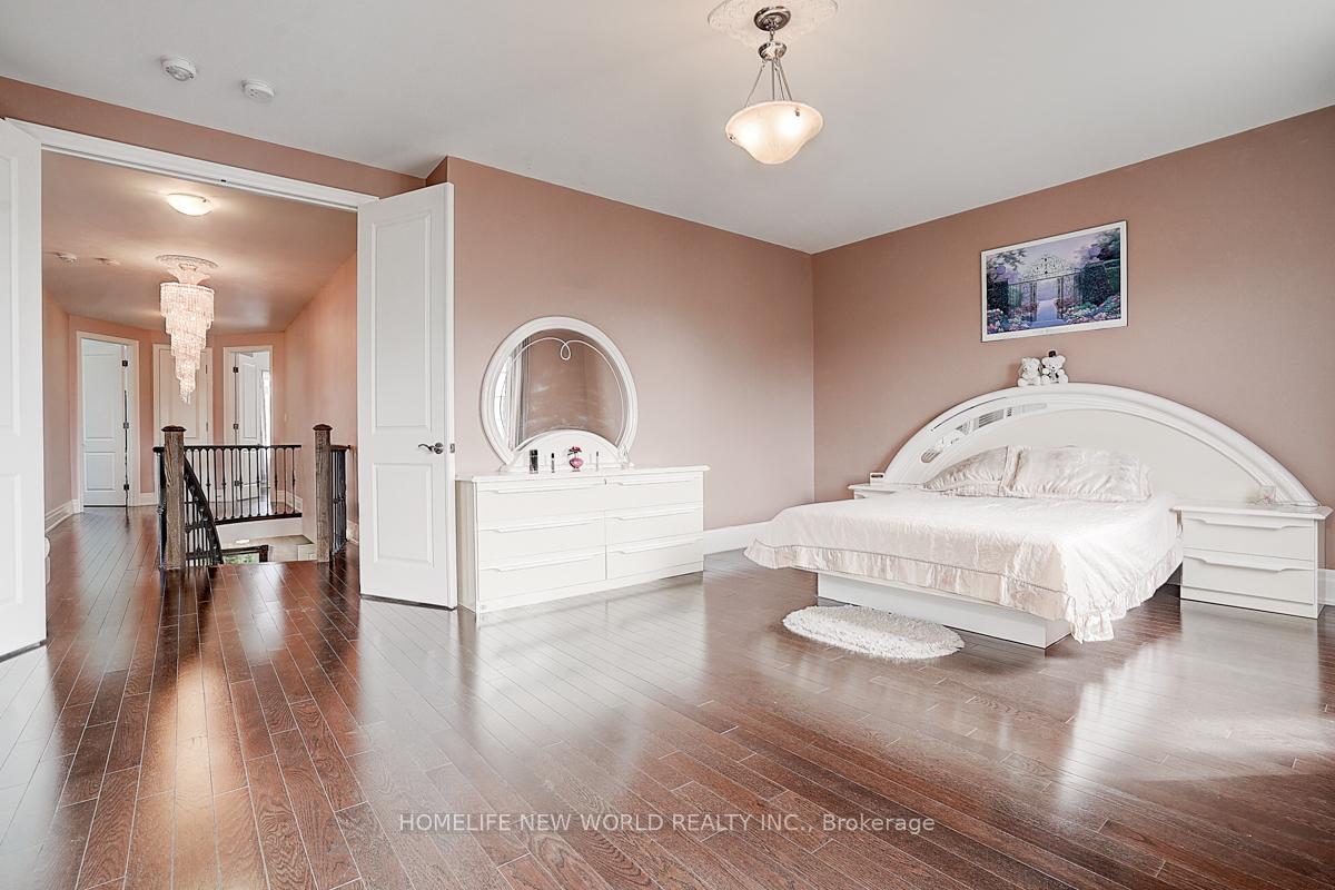 Photo 21 of 123 Fitzmaurice Drive, Vaughan, Patterson — HOMEH