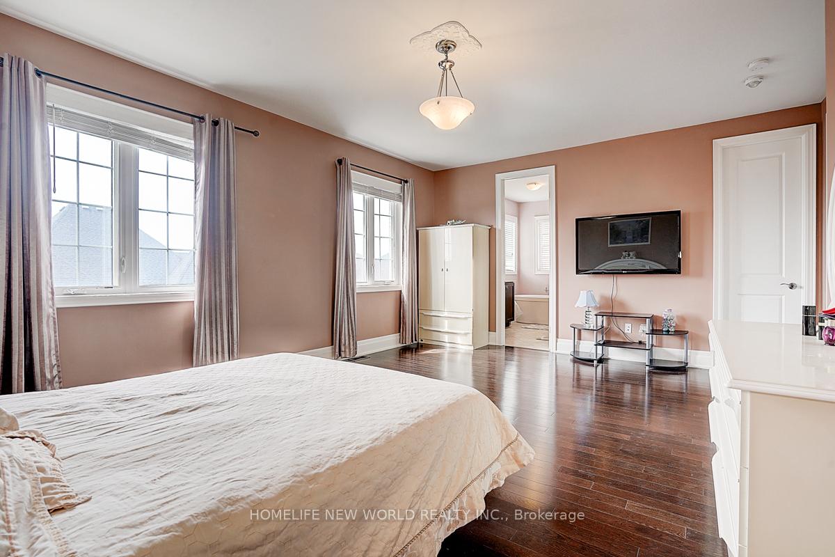 Photo 23 of 123 Fitzmaurice Drive, Vaughan, Patterson — HOMEH
