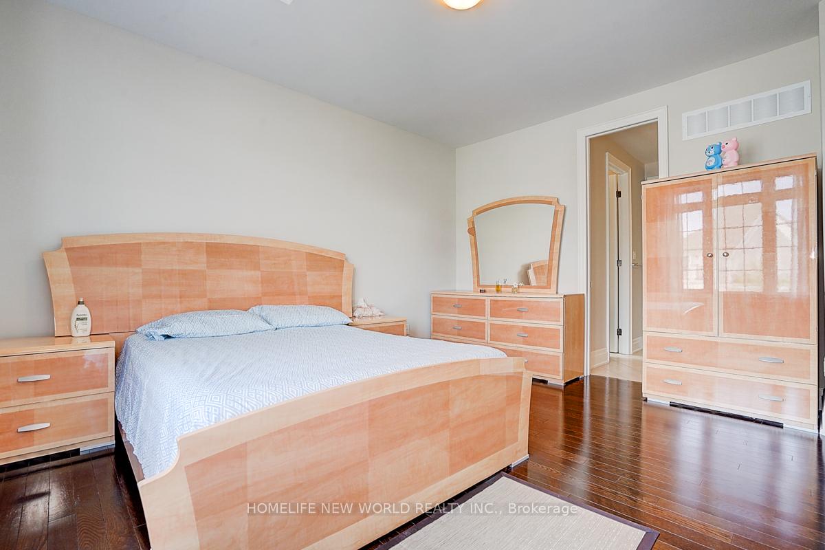 Photo 30 of 123 Fitzmaurice Drive, Vaughan, Patterson — HOMEH